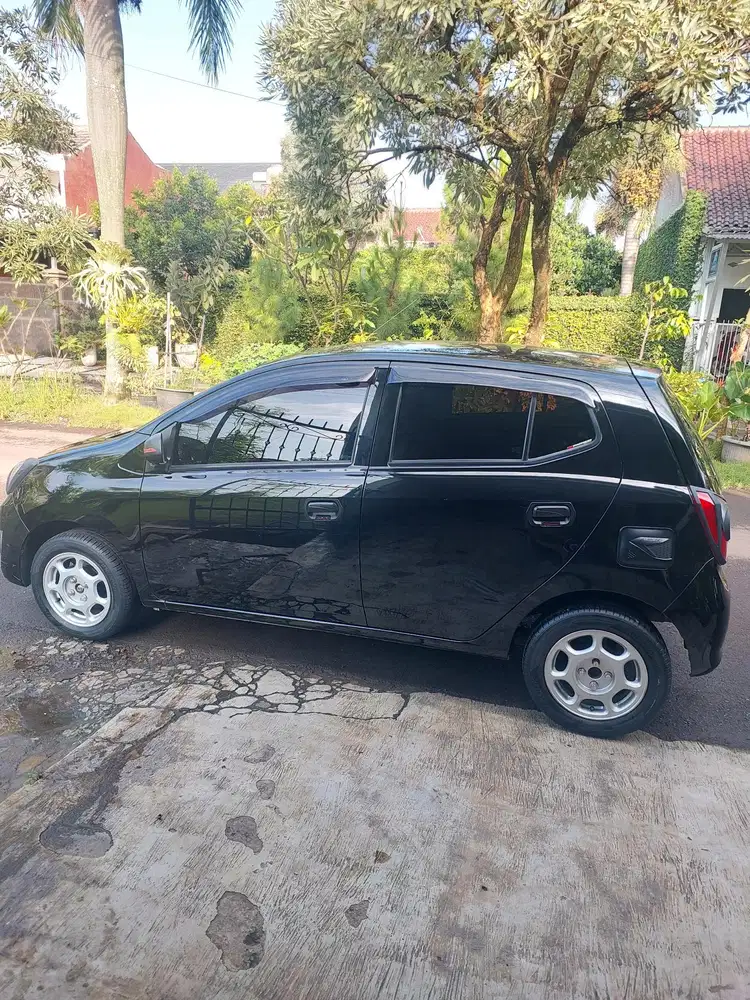 Daihatsu Ayla D plus manual 2017
