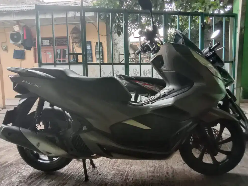 Dijual Honda PCX tahun 2020 plat Tangerang selatan minus pajak off 2x