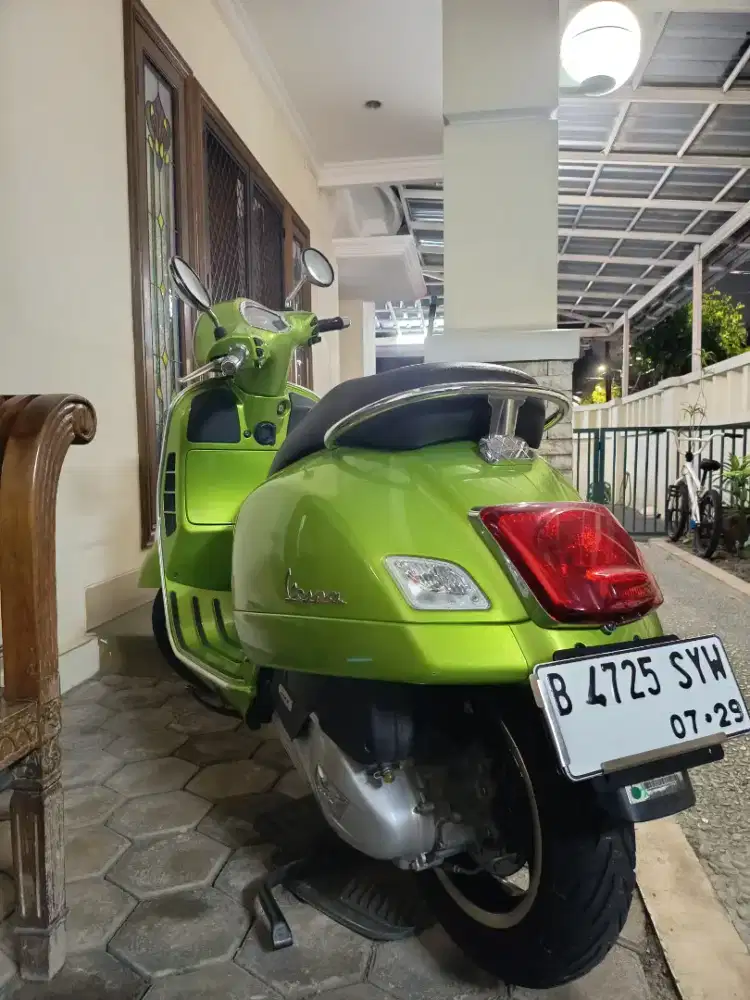 Vespa GTS 150 6000KM original