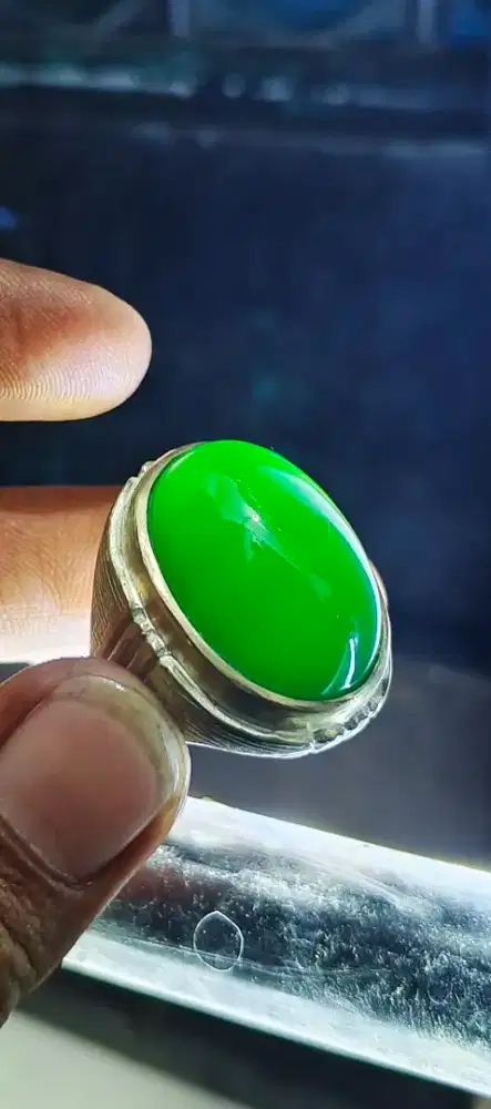 Green Calsedony ring alpaka size 7