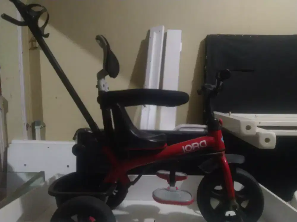 Sepeda roda tiga anak di bekasi timur