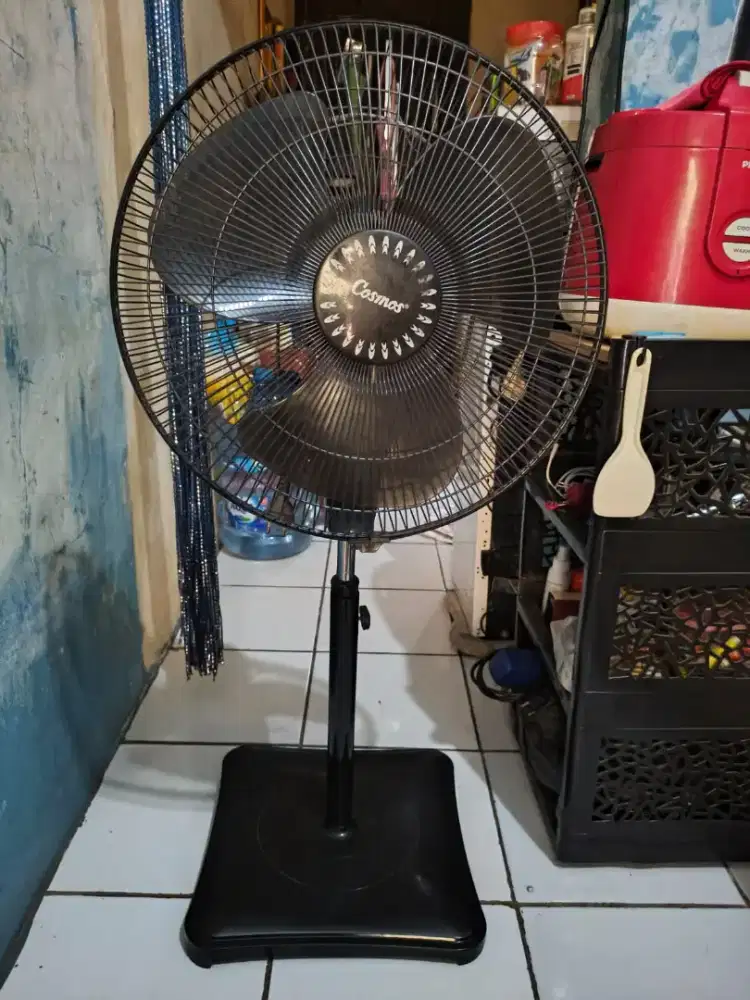 Kipas Angin Berdiri