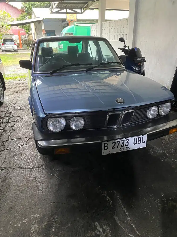 BMW 520i 1982 Bensin