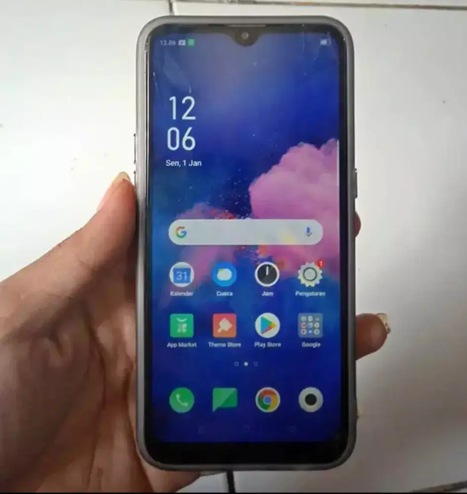 OPPO A1K Layar Poni