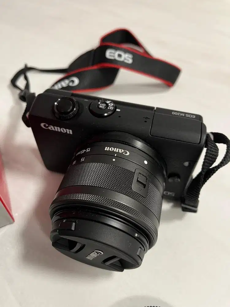 KAMERA CANON EOS M100 ( DI CARI UNTUK DI BELI
