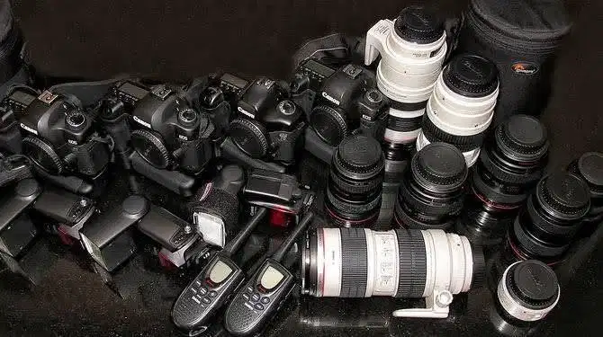 LENSA CANON 10-18MM (DI CARI UNTUK DI BELI