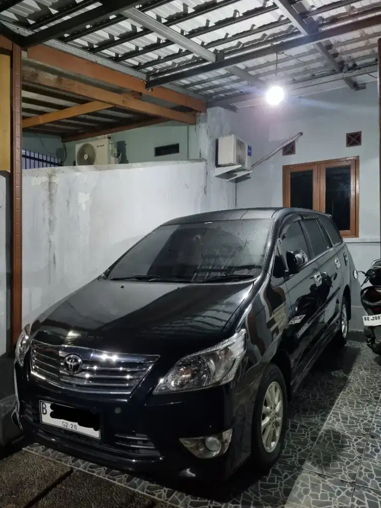 Innova V MT Diesel 2013 KM25 Rb!!!