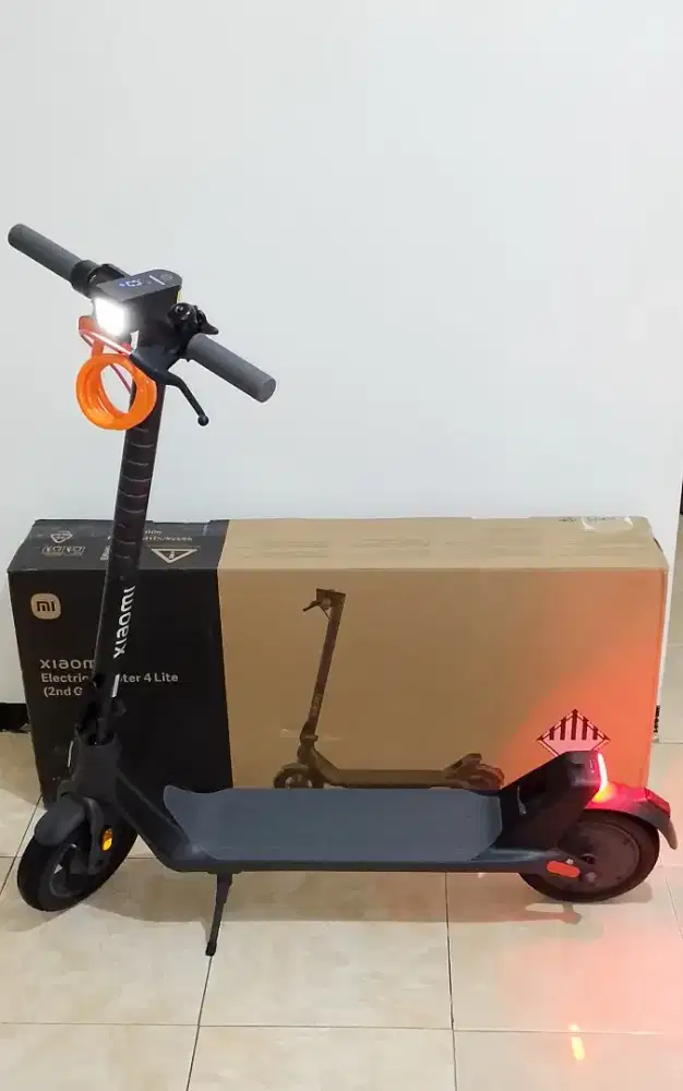Xiaomi Scooter 4 Lite 2nd Gen 98% Like New | KM 153 | Full Accessories