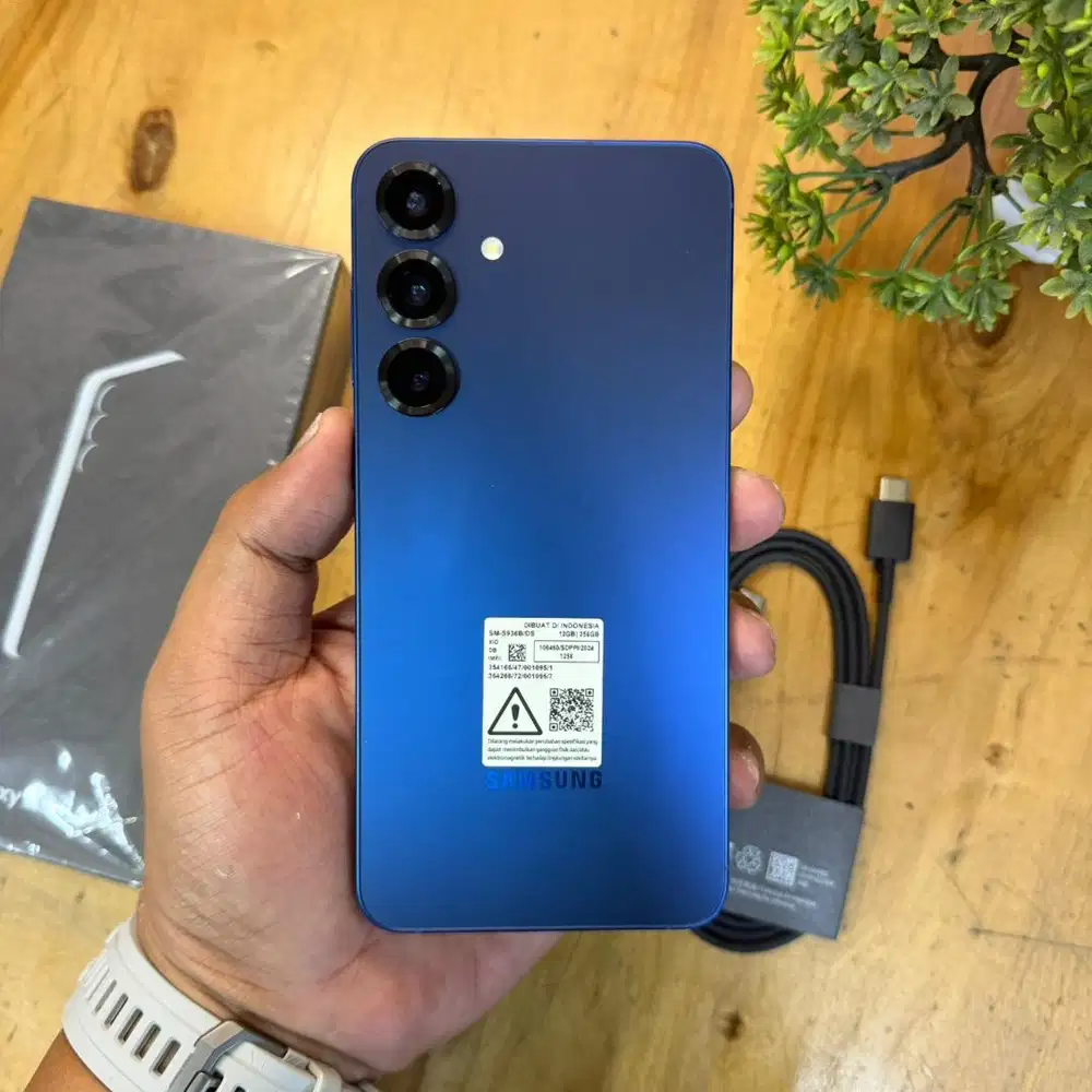 Samsung S25 Plus 5G 12/256GB Blue Super Mulus ex Garansi resmi SEIN