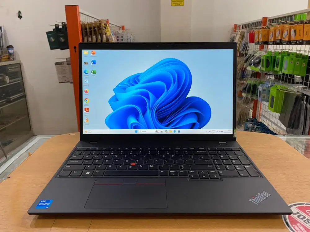 Laptop Lenovo ThinkPad L15 G3 Core i5Gen12 Ram 16GB SSD 256GB Mulus