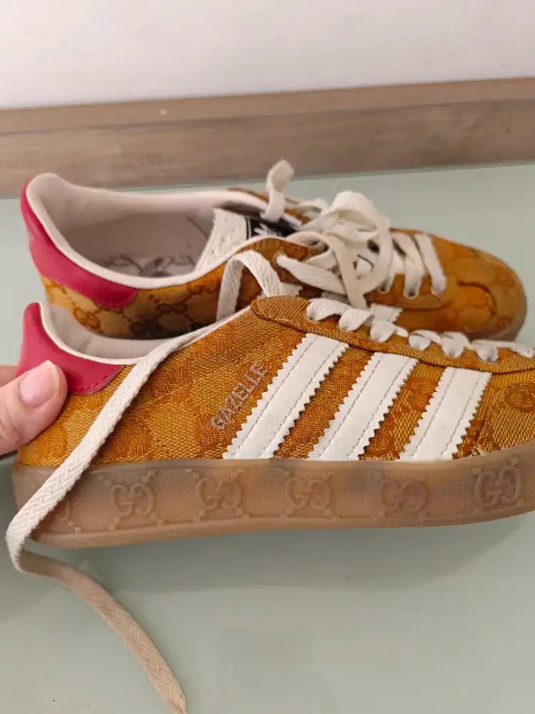 Sepatu Gucci x adidas