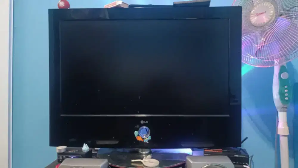 LG LED 32 inc model 32LG60OUR