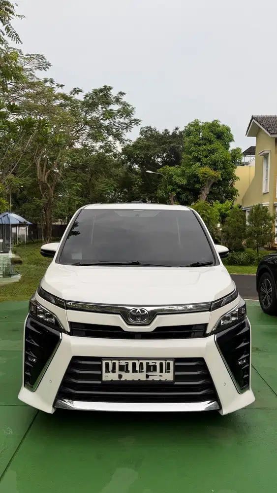 Jual voxy 2018 second (pemilik)