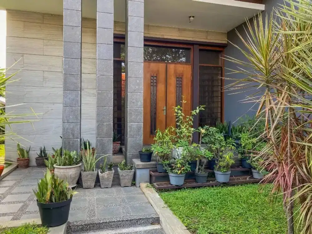 DIJUAL RUMAH MEWAH SIAP HUNI - POSISI HOOK DI TURANGGA, BANDUNG