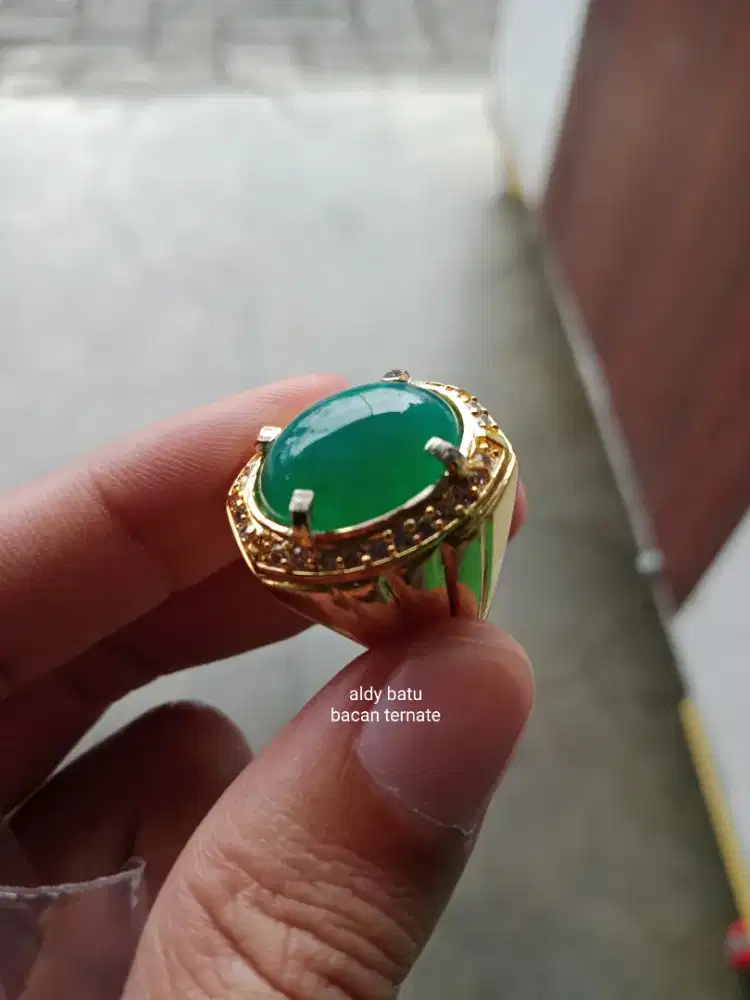 Bacan hijau super