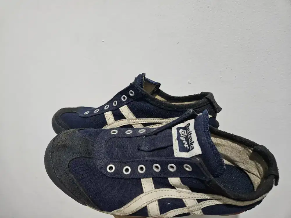 Preloved Sepatu Onitsuka Tiger