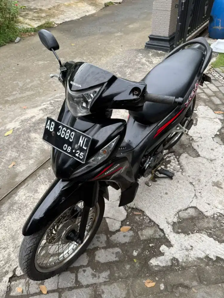 Honda Revo THN 2015 plat AB Kulon Progo