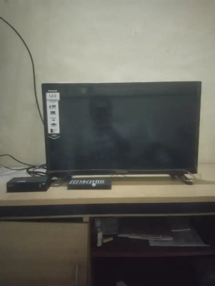 Jual TV led Panasonic 24 inci dan STB-nya
