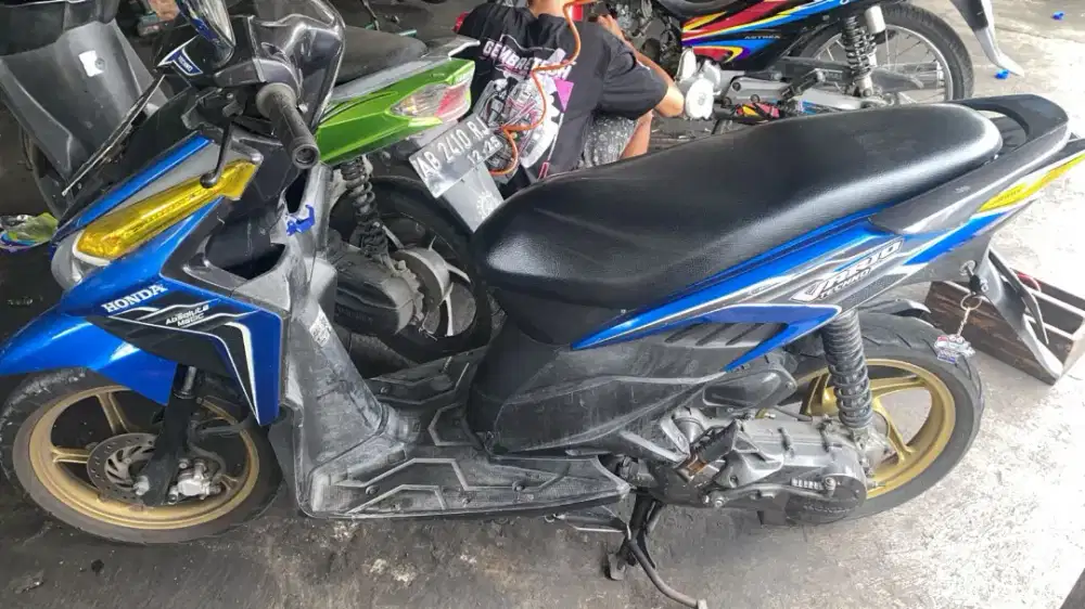 Vario techno tahun 2011 Plat AB Wonosari