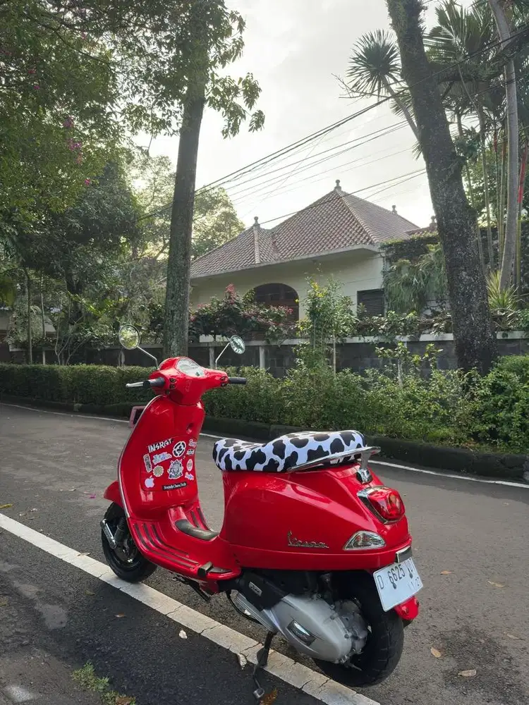 vespa matix lx 125 3v IE tahun 2017 red
