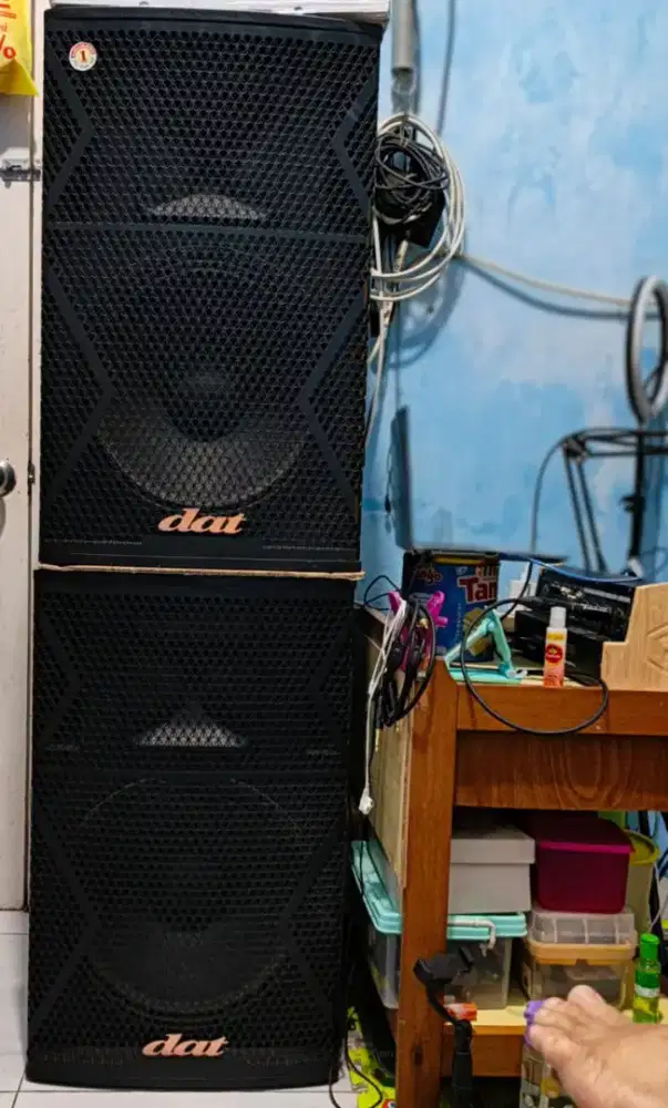 Speaker DAT 15