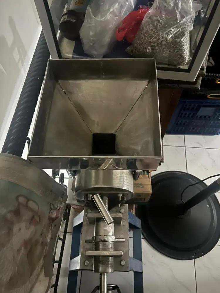 Mesin giling bumbu dapur halus