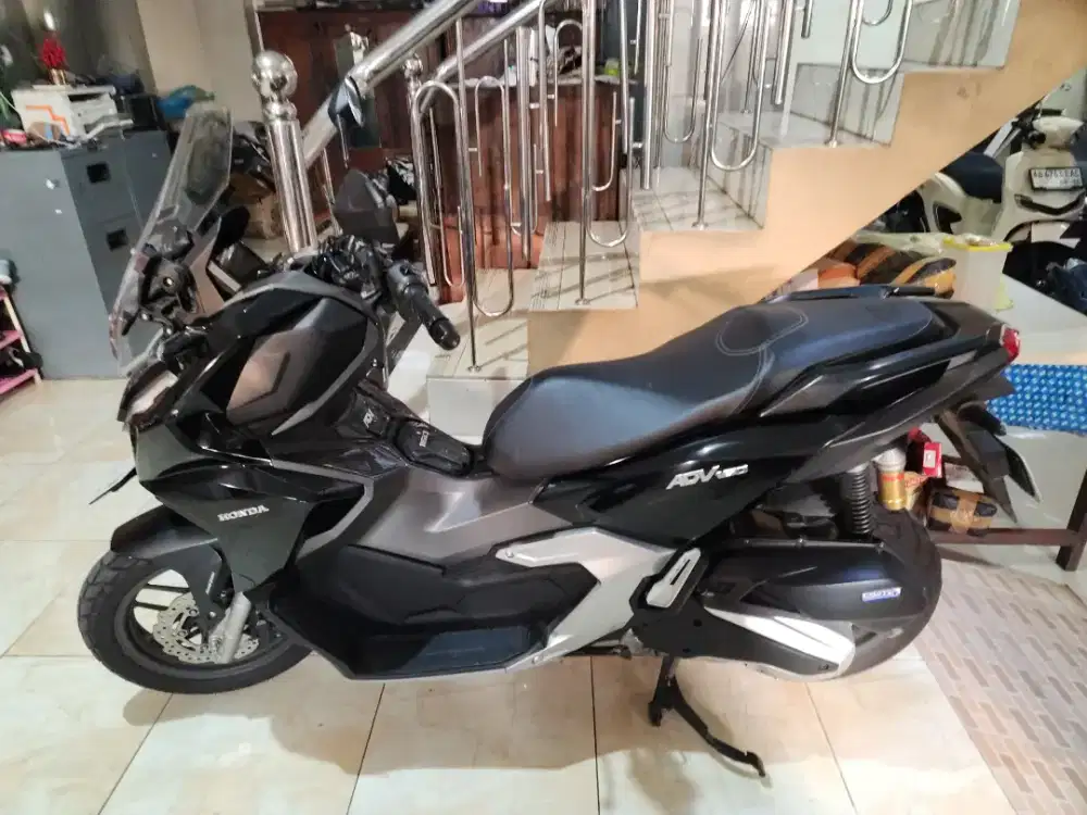 Adv 160 cbs hitam low km 4ribuan 2022 gbm