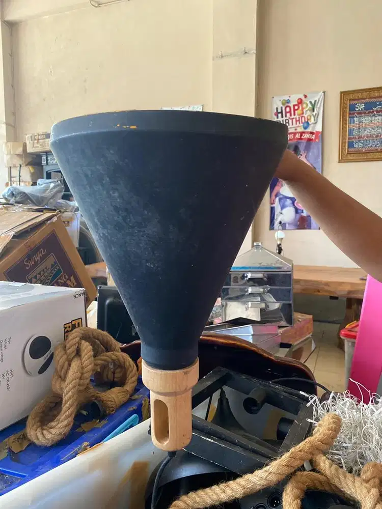 Dijual lampu bekas cafe