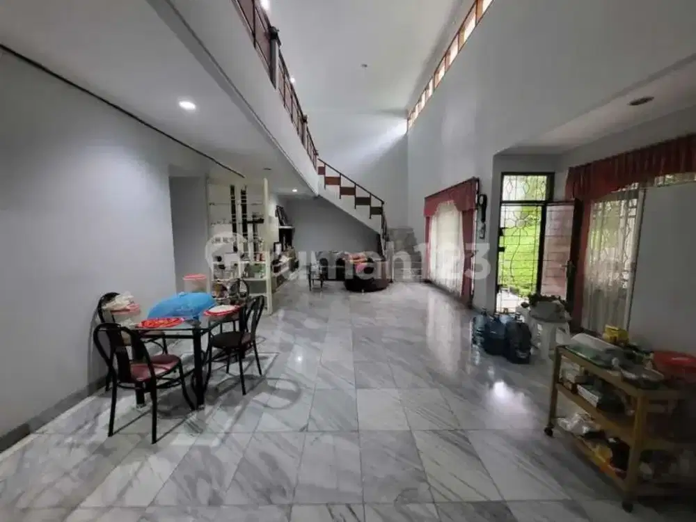 rumah siap huni dengan lokasi sangat nyaman di Komplek Surya Setra