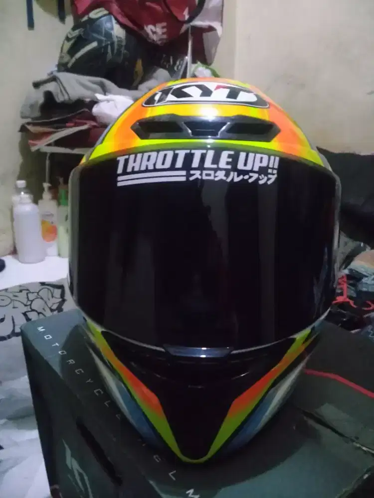 Helm KYT TT Corse