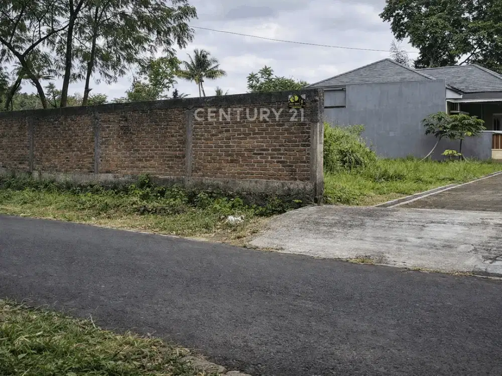 Dijual Pekarangan Hook Di Ngaglik Dekat Pesantren Pandanaran Kaliurang dan Kampus UII Kaliurang Sleman  cck Untuk Hunian