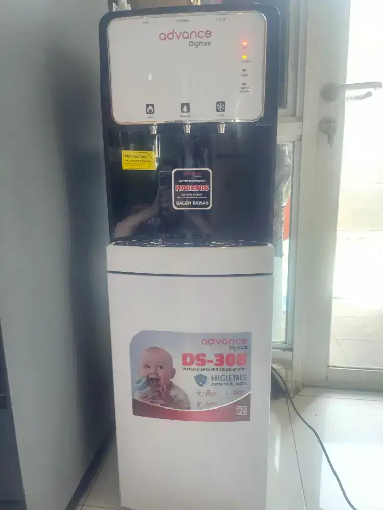 Dijual dispenser galon bawah