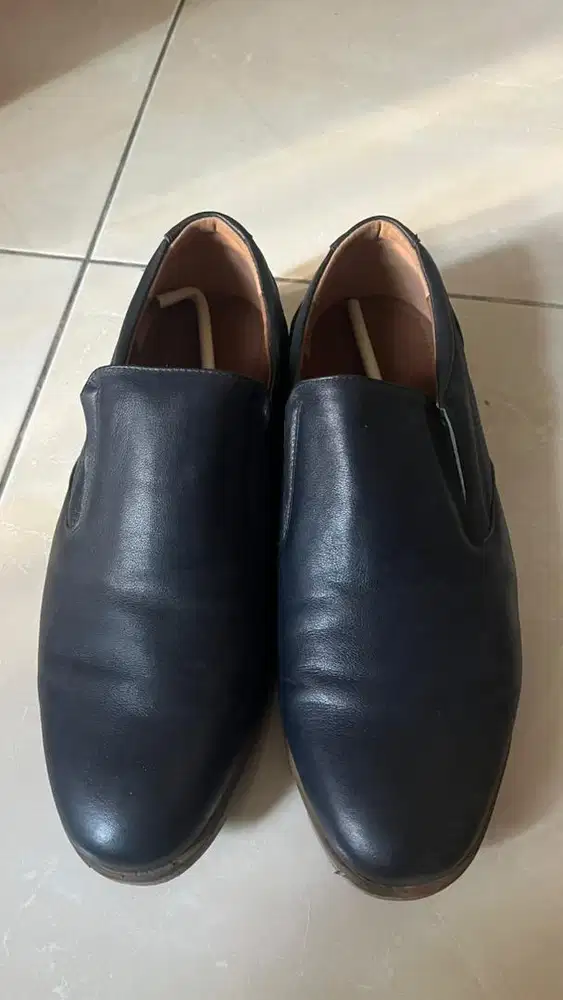 Preloved obermain sz 43