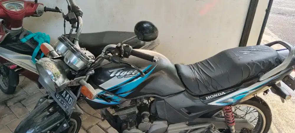 Honda Tiger 2006 edisi akhir before Revo