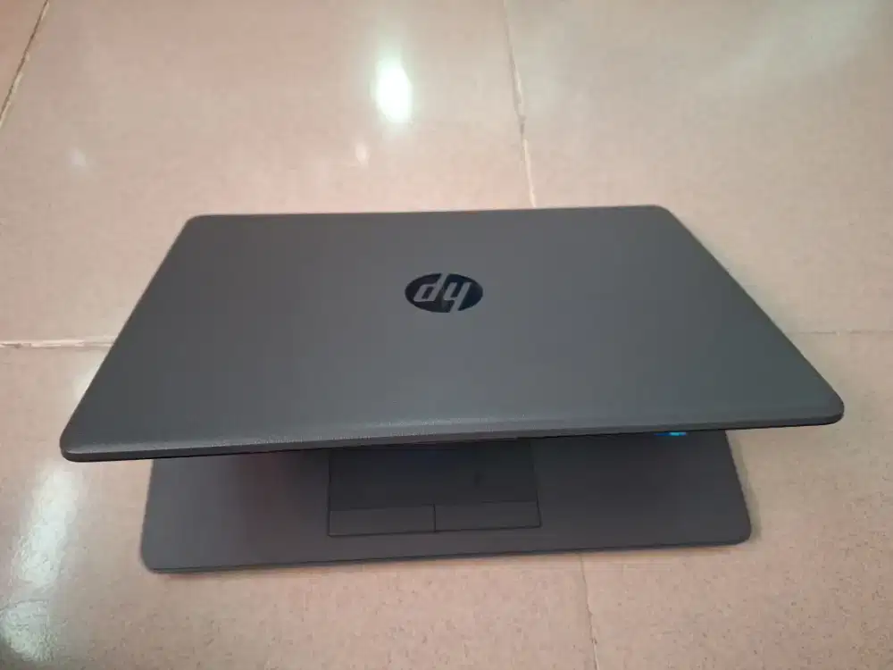 Bismillah dijual laptop hp 240 g8 slim core i3gen11 baterai 3jam