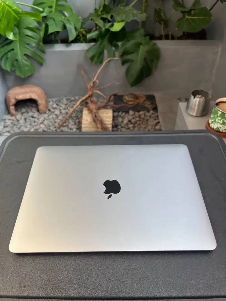 Macbook Air M1 8/256 GB - Second