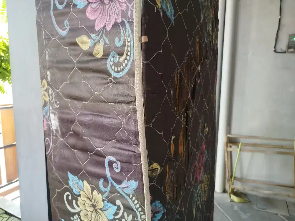 Dipan kayu 90x200, masih layak pakai