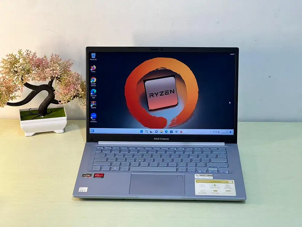 Asus VivoBook M1402IA Ryzen 7-4800H RAM 8 SSD 512 14 FHD IPS Mulus