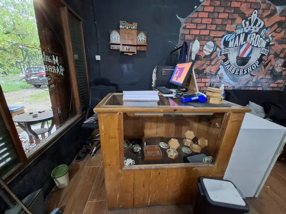 Perlengkapan barbershop bekas