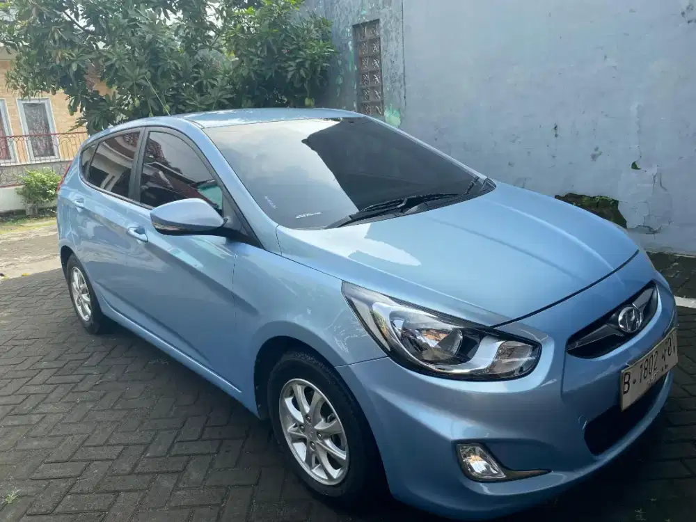Hyundai Grand Avega 2012 tangan pertama record