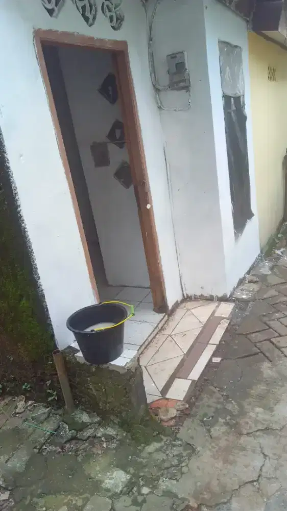 dijual kontrakan rumah petak dekat bunderan unpam pamulang