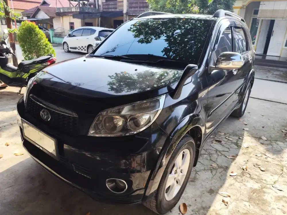 Toyota Rush Type S M/T tahun 2012