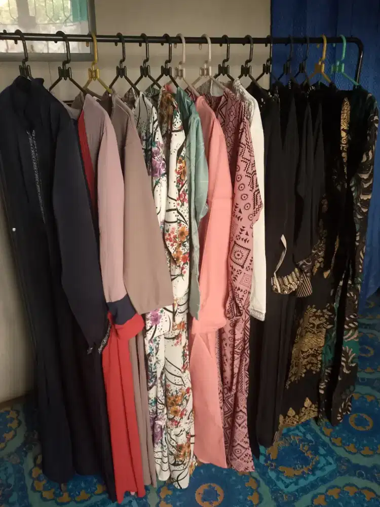 Gamis preloved berbagai warna dan motif