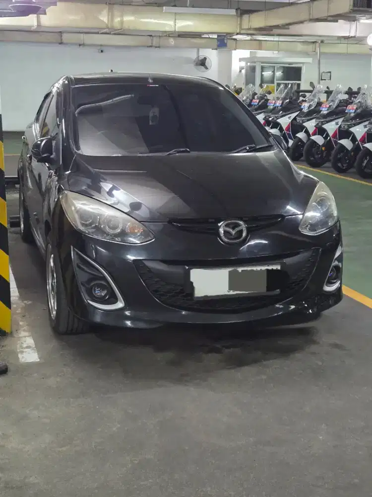 Dijual Mazda 2 Tipe R Manual Tahun 2012