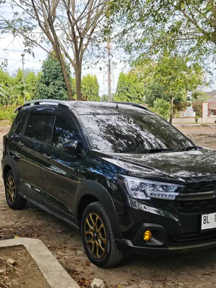 XL 7 Beta 2022 Automatic Hitam