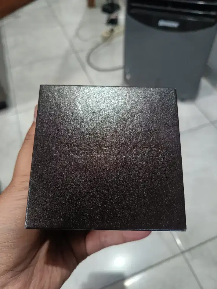 Kotak Jam Tangan Michael Kors MK