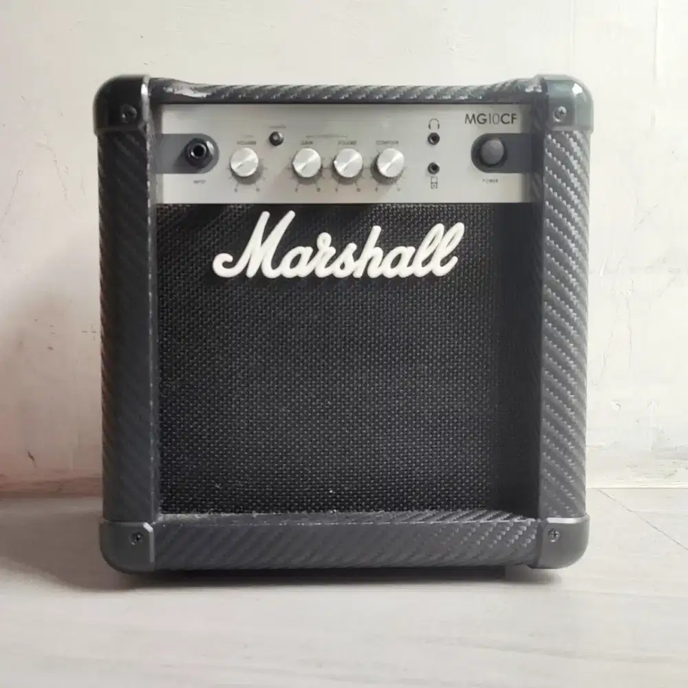 Amplifier Marshall MG10CF