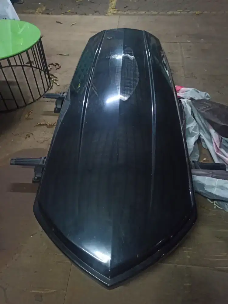 Roof box untuk semua mobil