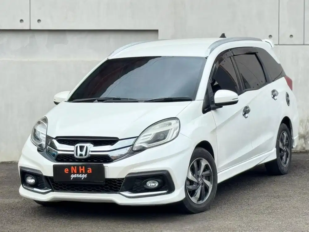 Honda Mobilio RS 1.5 CVT A/T 2016.. eNHa garage Semarang..