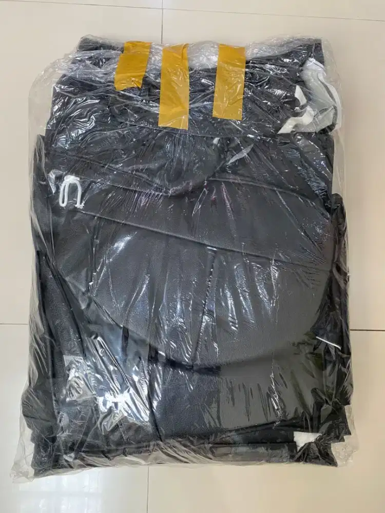 Sarung jok xpander warna hitam